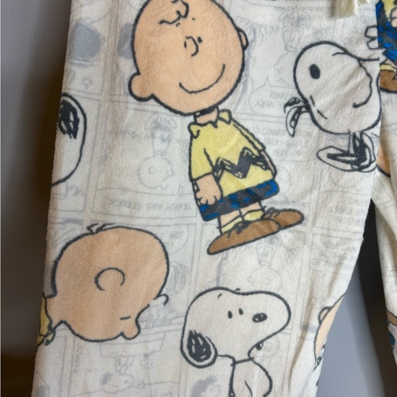 PEANUTS PAJAMA BOTTOMS - Picture 5 of 6